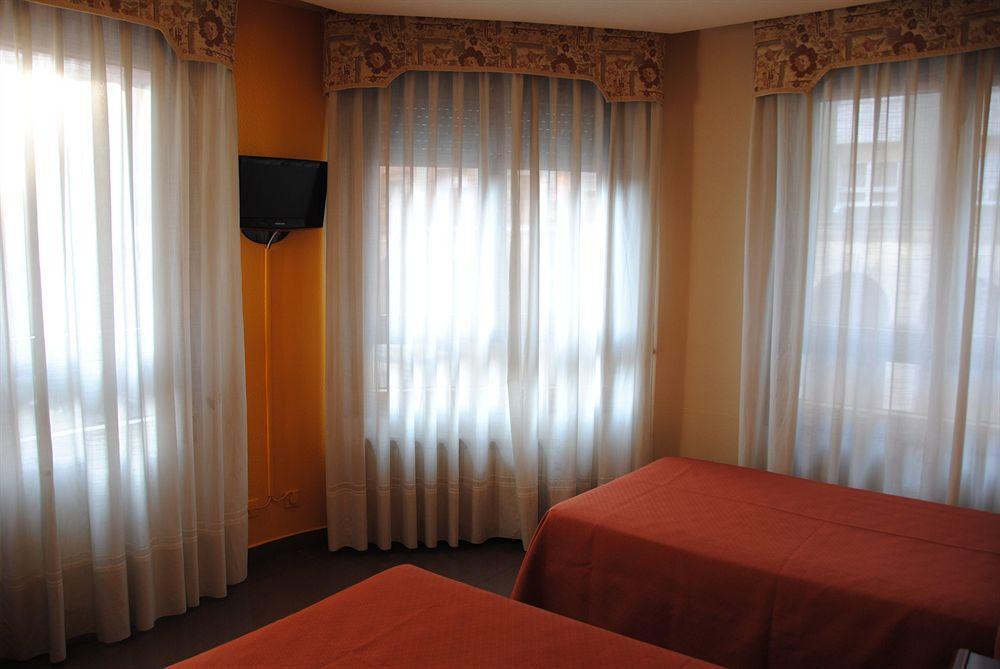 Hotel Playa Poniente Gijon Exterior photo