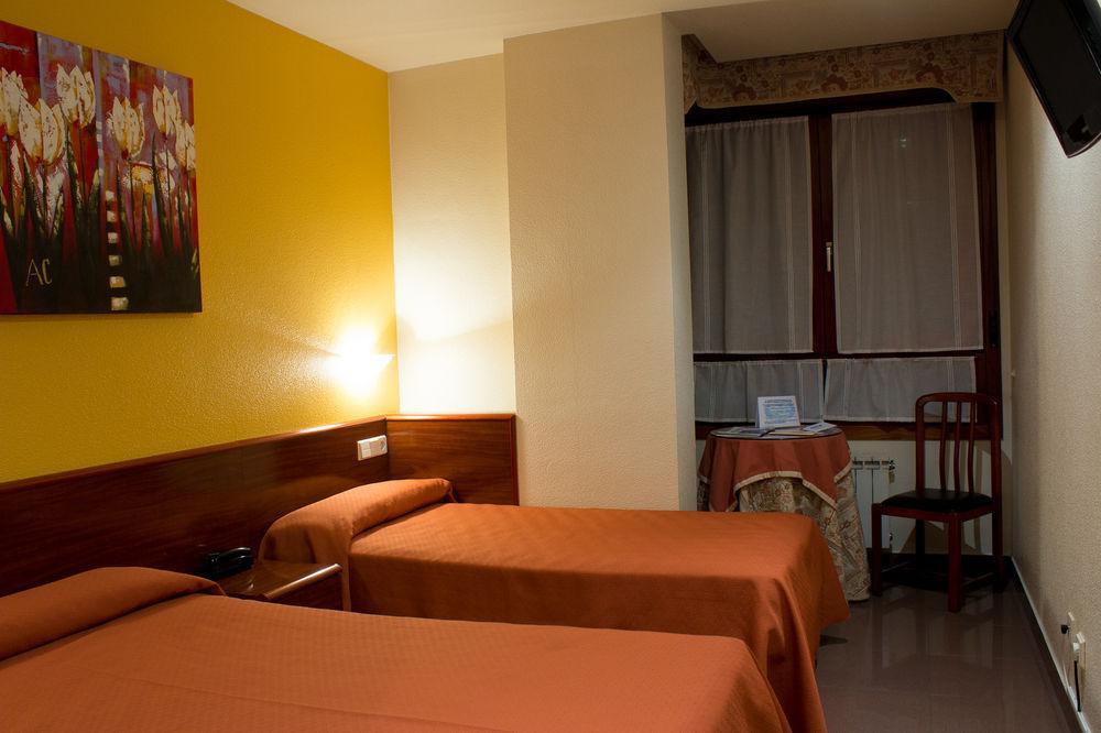 Hotel Playa Poniente Gijon Exterior photo